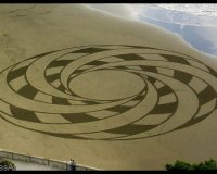 ÎŸ Î¬Î½Î¸ÏÏ‰Ï€Î¿Ï‚ Ï€Î¿Ï… Î¶Ï‰Î³ÏÎ±Ï†Î¯Î¶ÎµÎ¹ ÏƒÏ„Î·Î½ Î±Î¼Î¼Î¿Ï…Î´Î¹Î¬! Photo ÎºÎ±Î¹ Video!live-in | Η Έξυπνη, Αντικειμενική και Εναλλακτική Ενημέρωση!