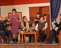 Î¤Î¿Î½ Î´Î¹Î±Ï‡ÏÎ¿Î½Î¹ÎºÏŒ Â«Î•Ï‡Î¸ÏÏŒ Ï„Î¿Ï… Î»Î±Î¿ÏÂ» Ï€Î±ÏÎ¿Ï…ÏƒÎ¯Î±ÏƒÎµ Î· Î˜ÎµÎ±Ï„ÏÎ¹ÎºÎ® ÎŸÎ¼Î¬Î´Î± Ï„Î¿Ï… Î”Î¹ÎºÎ·Î³Î¿ÏÎ¹ÎºÎ¿Ï Î£Ï…Î»Î»ÏŒÎ³Î¿Ï… ÎšÎ±Ï„ÎµÏÎ¯Î½Î·Ï‚live-in | Η Έξυπνη, Αντικειμενική και Εναλλακτική Ενημέρωση!