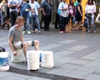 ÎŸ ÎºÎ±Î»ÏÏ„ÎµÏÎ¿Ï‚ Drummer, Î¼Îµ ÎºÎ¿Ï…Î²Î¬Î´ÎµÏ‚! Î‘Ï€Î¯ÏƒÏ„ÎµÏ…Ï„Î¿Ï‚[video]live-in | Η Έξυπνη, Αντικειμενική και Εναλλακτική Ενημέρωση!